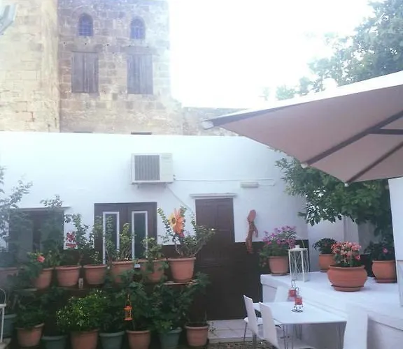 Elena * Lindos (Rhodes)