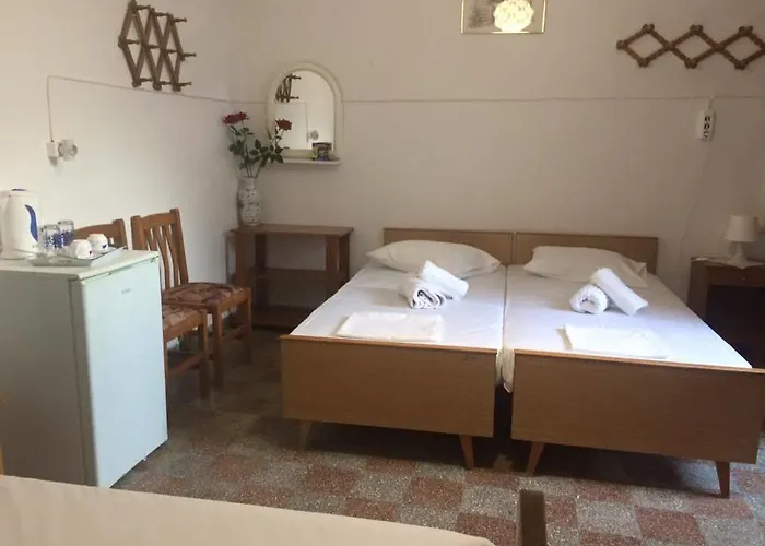 Elena * Lindos (Rhodes)